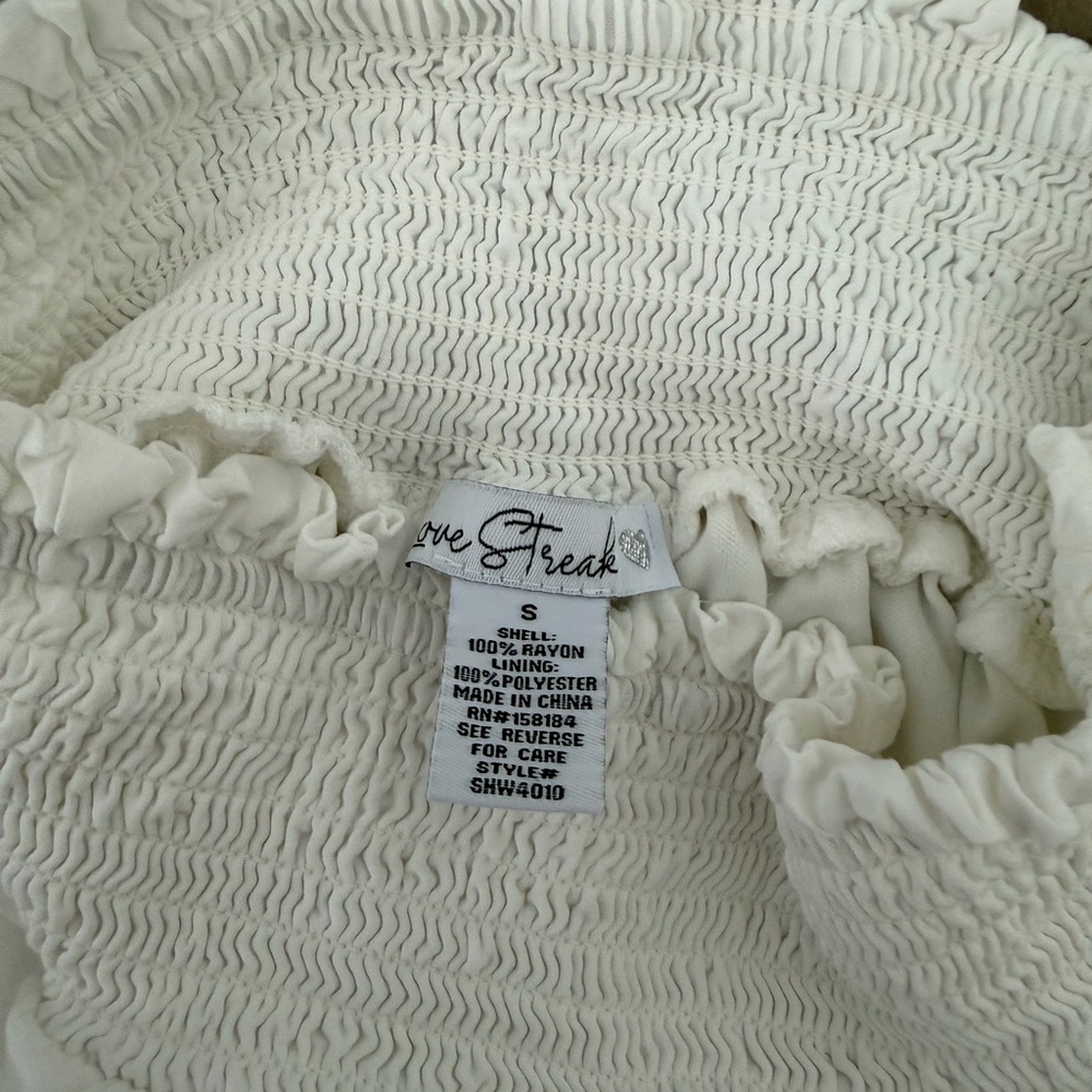 White Ruffled Shorts - Picture 3 of 3